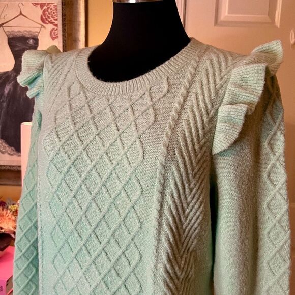 NWT Talbots Cable Knit Crew Neck Ruffle Shoulder Sweater Frosty Green Size LARGE - Picture 4 of 5
